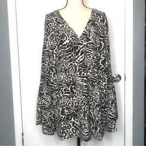 MICHAEL Michael Kors Animal Print Pattern Long Bell Sleeve Blouse/Tunic Sz 3X